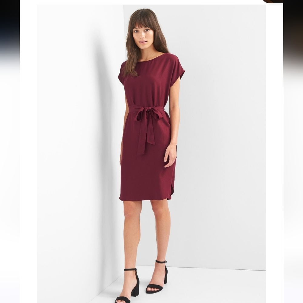 GAP Elegant Burgundy Belted Shift  Dress with Size S